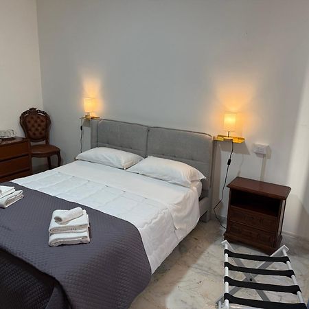 Porta Messina Rooms 陶尔米纳 外观 照片