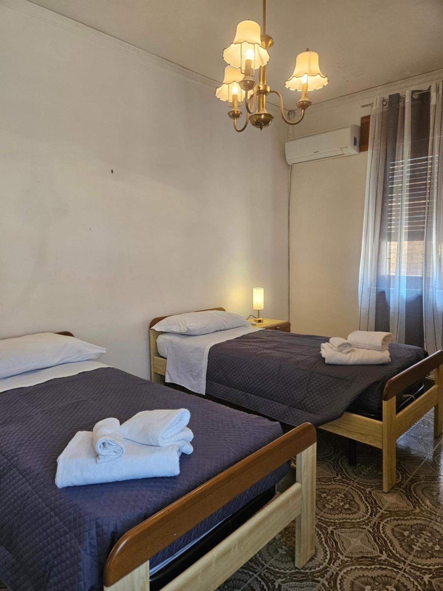 Porta Messina Rooms 陶尔米纳 外观 照片
