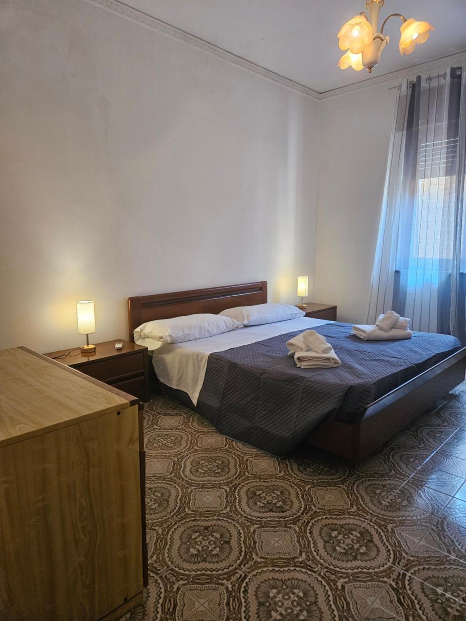 Porta Messina Rooms 陶尔米纳 外观 照片